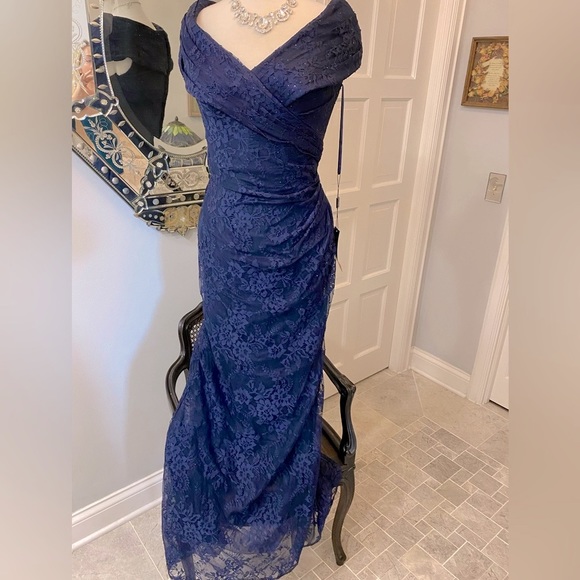 NWT La Femme Wedding Lace Rhinestone Classic Fitted Special Occasion Dress - Picture 7 of 16